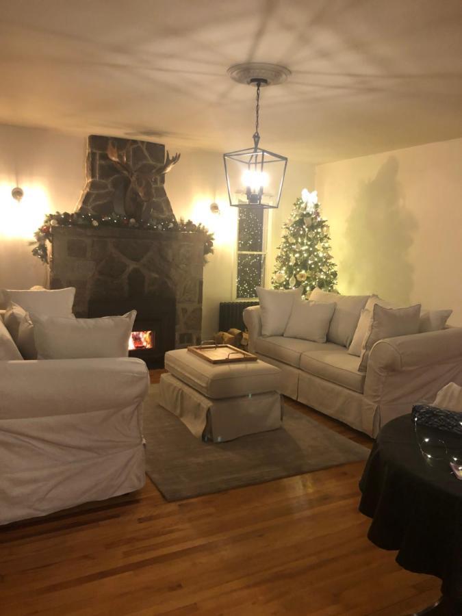 Auberge La Maison Bellemare Bed & Breakfast Saint-Jean-des Piles Exterior photo